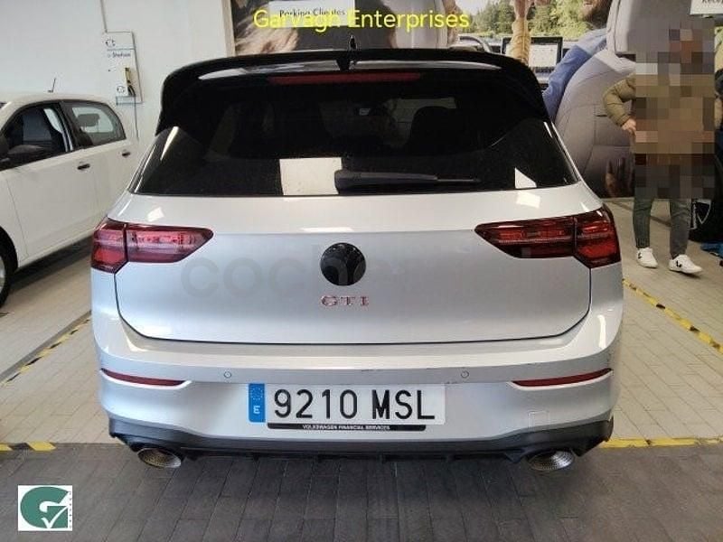 Usado VW Golf VIII GTI Clubsport 301 CV (221 kW) 2024 Gris / plata Berlina