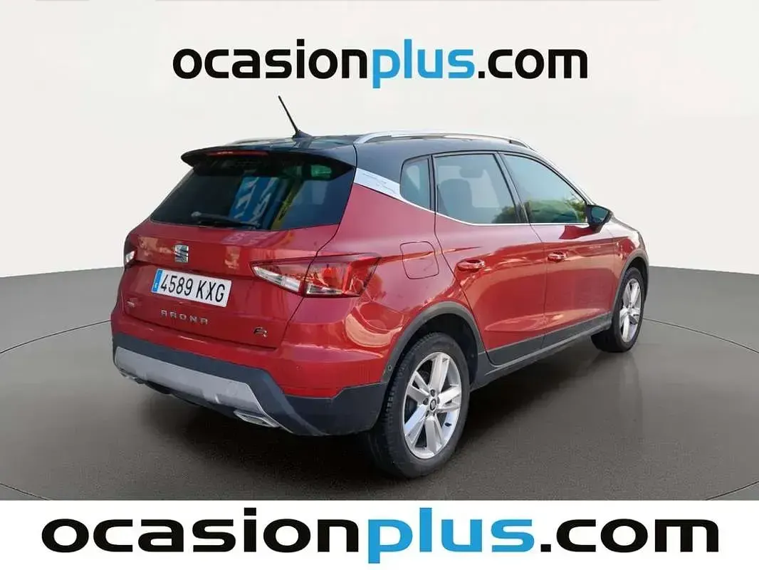 Usado Seat Arona FR 90 CV (66 kW) 2019 Rojo SUV