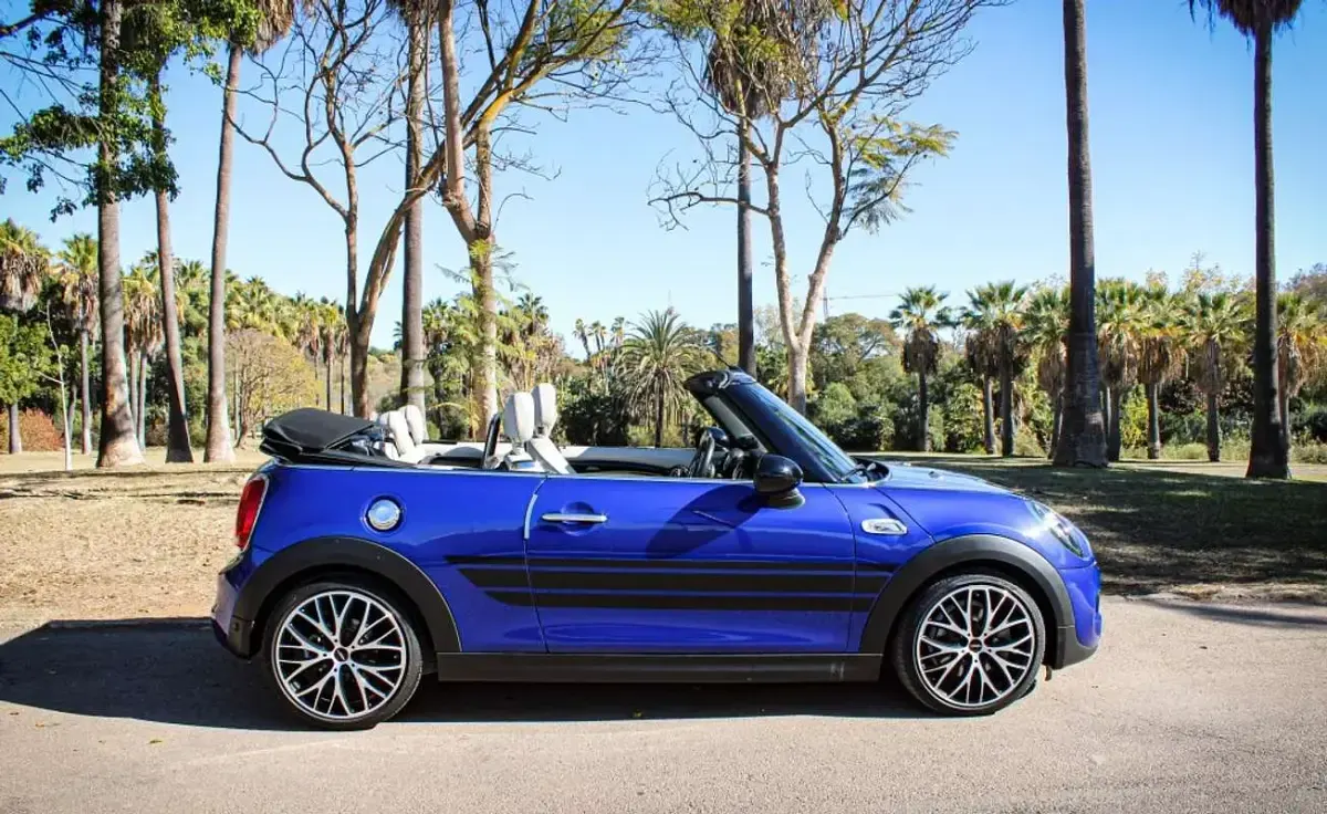 Usado Mini Cooper S Cabriolet 192 CV (141 kW) 2018 Azul Descapotable