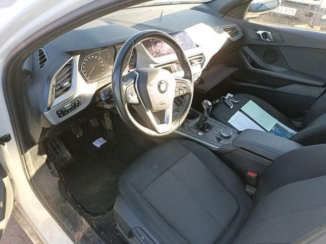 Usado BMW 118 136 CV (100 kW) 2021 Blanco Utilitario