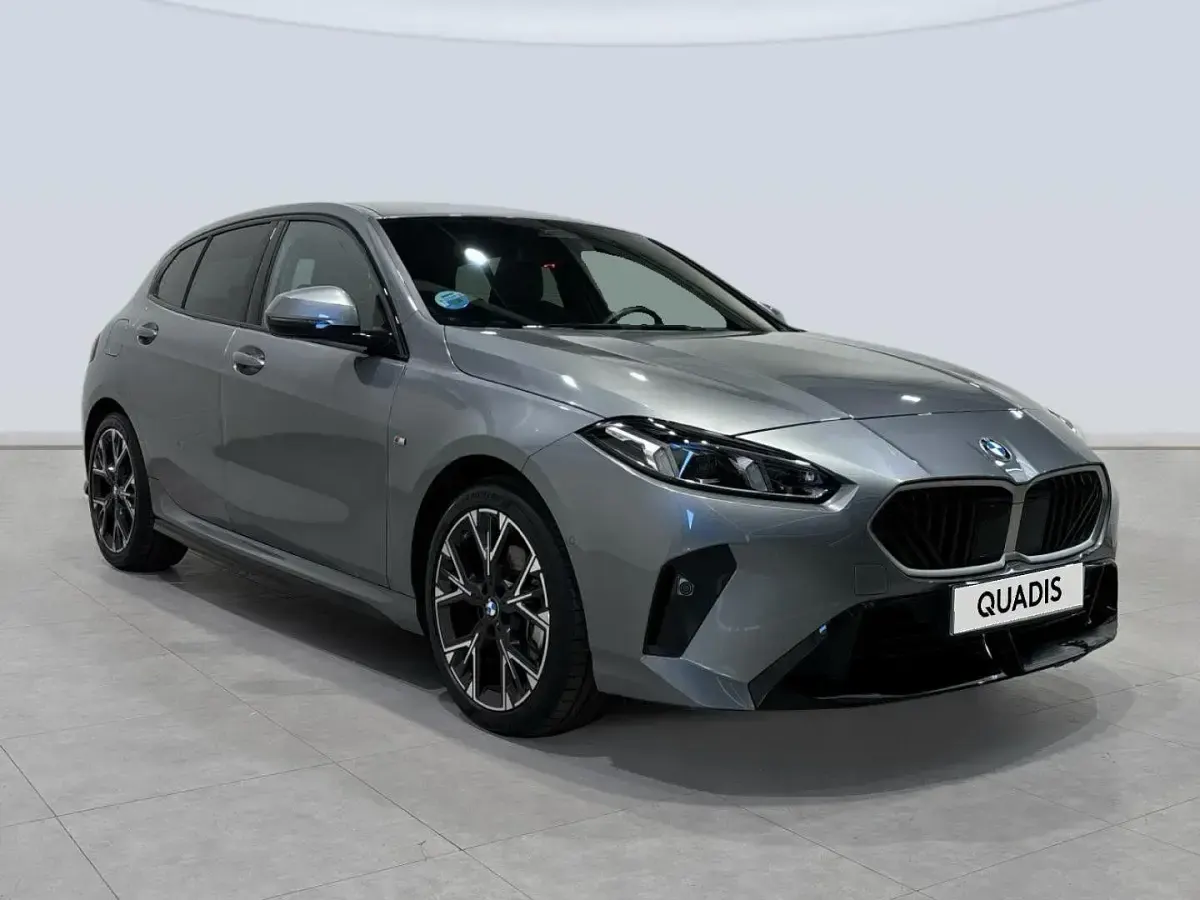 Usado BMW 120 163 CV (119 kW) 2025 Gris Utilitario