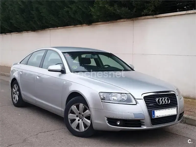 Usado Audi A6 225 CV (165 kW) 2006 Gris / plata Berlina