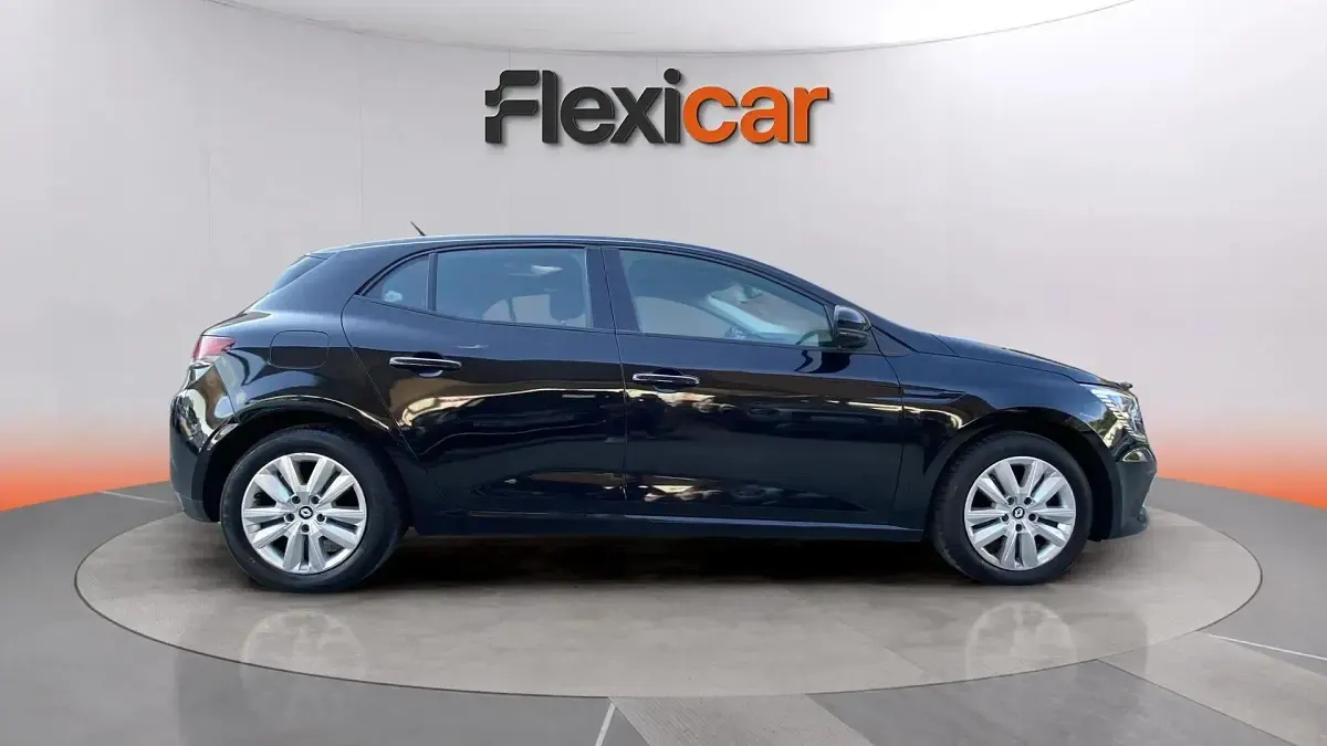 Usado Renault Mégane II Business 115 CV (84 kW) 2022 Beige Berlina