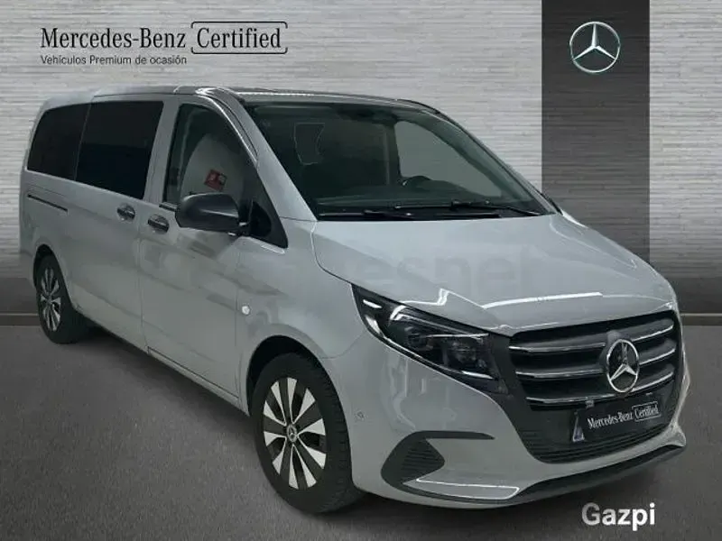 Nuevo Mercedes Vito 163 CV (119 kW) 2026 Gris / plata Van
