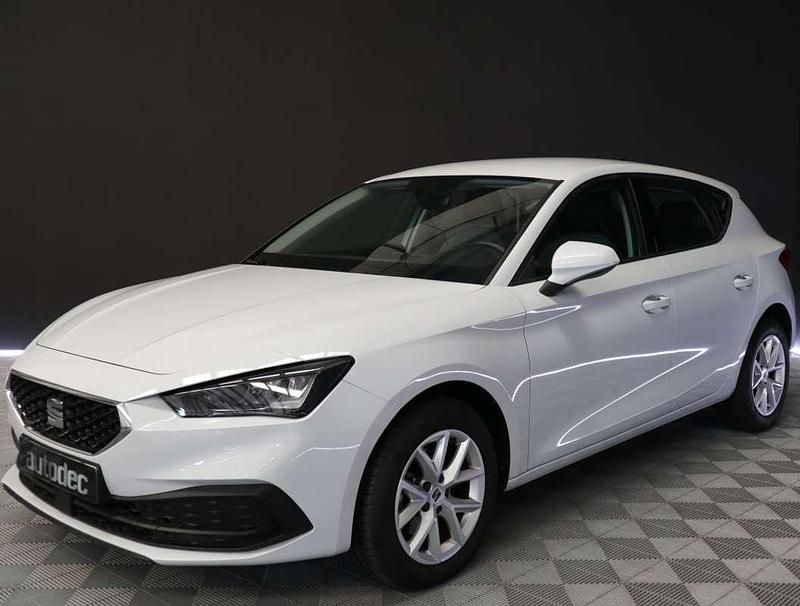 Usado Seat Leon Style 110 CV (80 kW) 2024 Blanco Utilitario