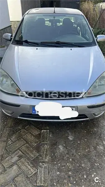 Usado Ford Focus Ambiente 100 CV (73 kW) 2003 Gris / plata Familiar