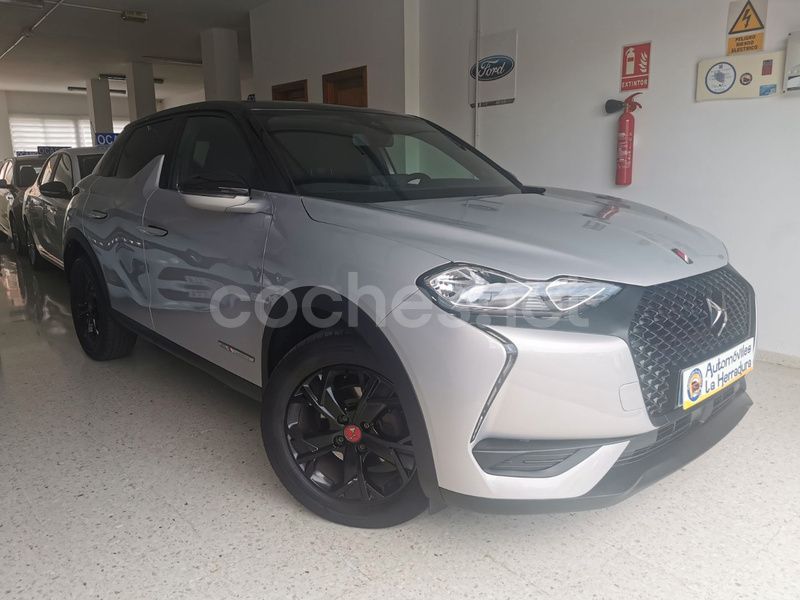 Beige Usado 2022 DS Automobiles DS3 Crossback Performance SUV | 17.900 € (Precio justo) - Imagen 1/4