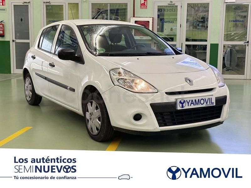 Usado Renault Clio IV Business 75 CV (55 kW) 2013 Blanco Utilitario