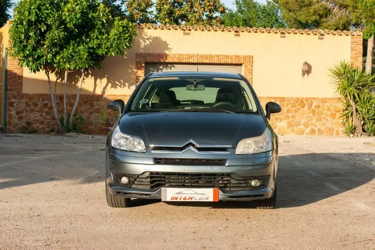 Usado Citroën C4 92 CV (67 kW) 2008 Gris Utilitario