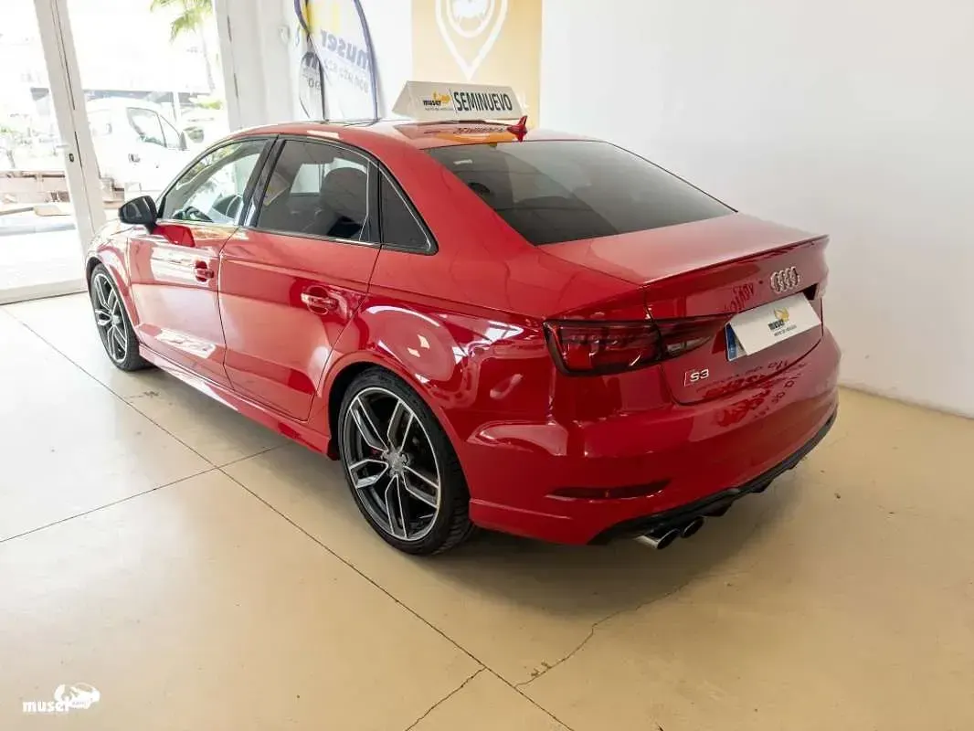 Usado Audi S3 Sportback 310 CV (228 kW) 2018 Rojo Utilitario