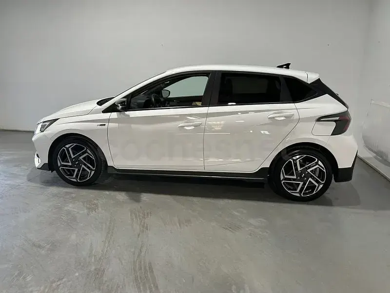 Usado Hyundai i20 N Line 79 CV (58 kW) 2025 Blanco Utilitario