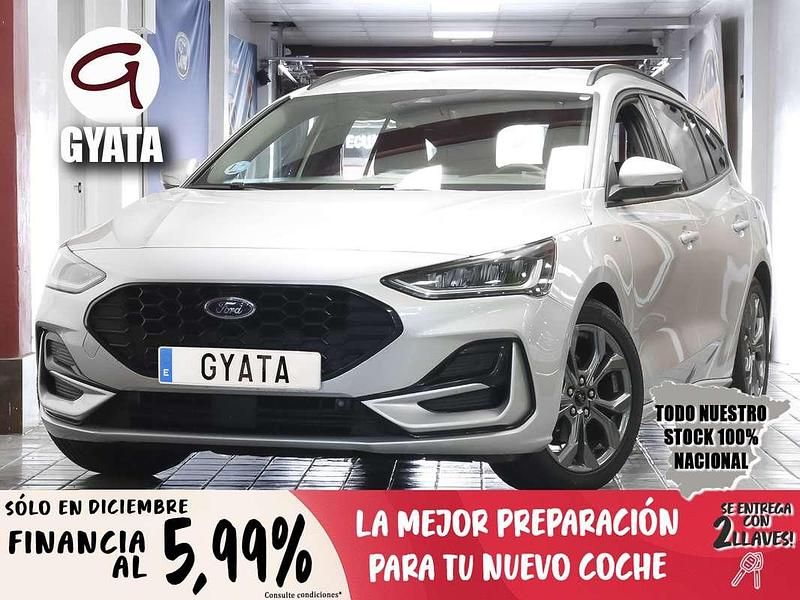 Plateado Usado 2024 Ford Focus ST-Line Familiar | 18.990 € (Buen precio) - Imagen 1/4