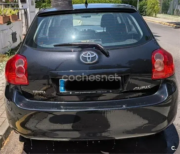 Usado Toyota Auris Active 126 CV (92 kW) 2008 Negro Utilitario