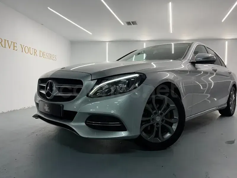 Usado Mercedes C200 Avantgarde 136 CV (100 kW) 2016 Gris / plata Berlina