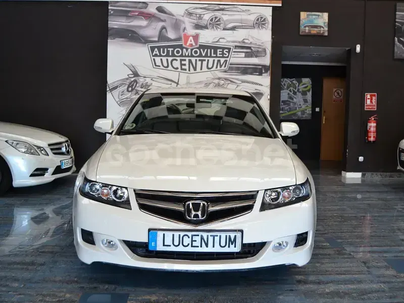 Usado Honda Accord Executive 150 CV (110 kW) 2008 Blanco Berlina