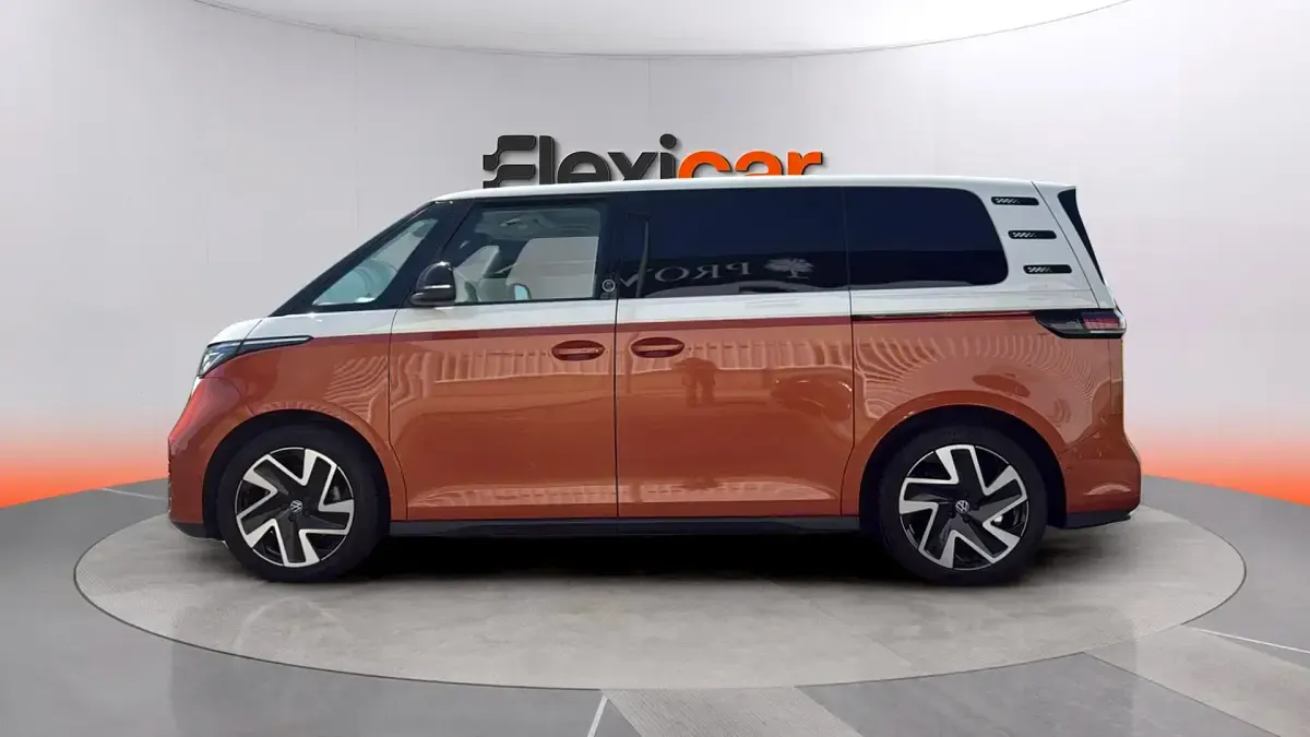 Usado VW ID. Buzz 150 kW (204 CV) 2023 Naranja Monovolumen