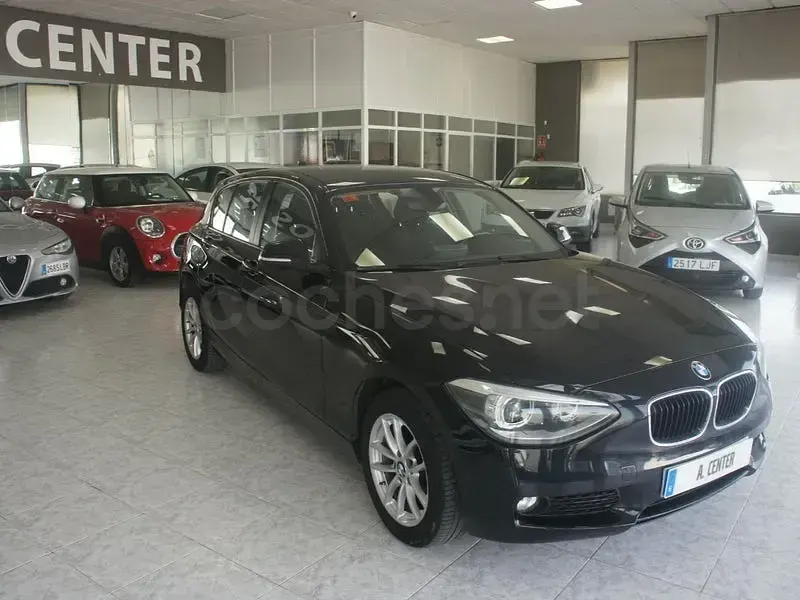 Usado BMW 116 Sport Line 116 CV (85 kW) 2015 Negro Utilitario