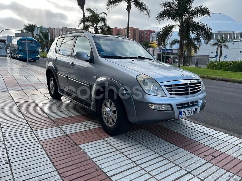 Gris / plata Usado 2006 Ssangyong (KGM) Rexton SUV | 6990 € - Imagen 1/4