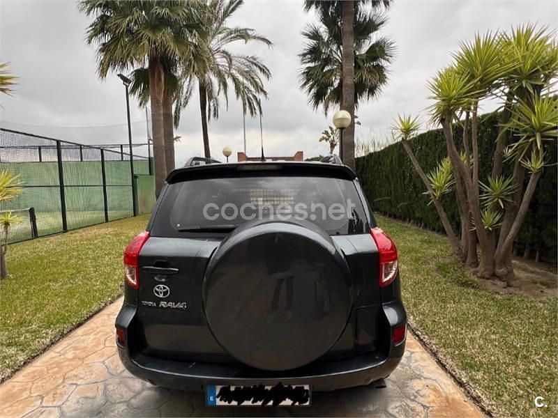 Usado Toyota RAV4 Sol 152 CV (111 kW) 2007 Negro SUV