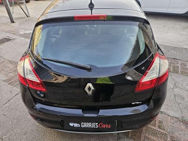 Usado Renault Mégane GT Line GT-Line 110 CV (80 kW) 2011 Plateado Utilitario