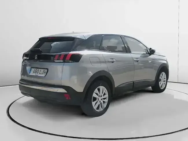 Usado Peugeot 3008 Active 130 CV (95 kW) 2020 Gris SUV