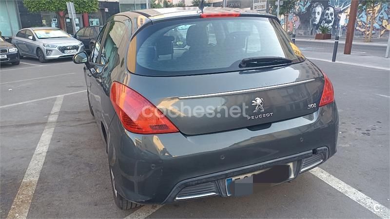 Gris / plata Usado 2013 Peugeot 308 Active Berlina | 3400 € (Super precio) - Imagen 1/4