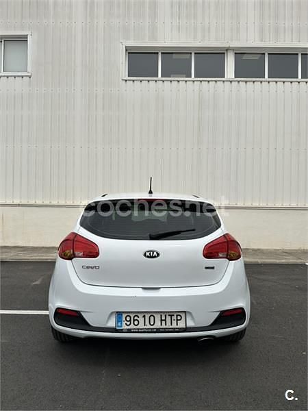 Usado Kia Ceed GT 90 CV (66 kW) 2013 Blanco Berlina