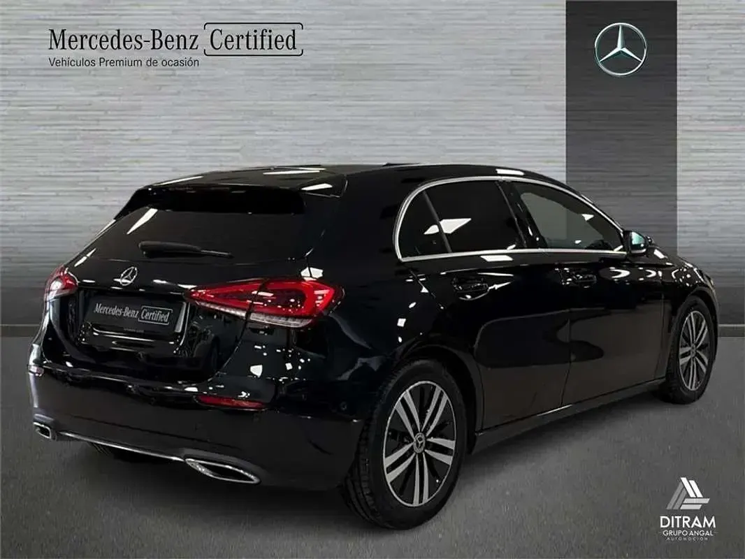Usado Mercedes A180 136 CV (100 kW) 2022 Berlina