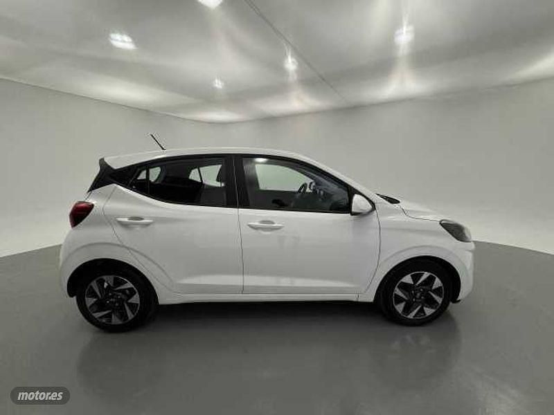 Usado Hyundai i10 67 CV (49 kW) 2023 Blanco Utilitario