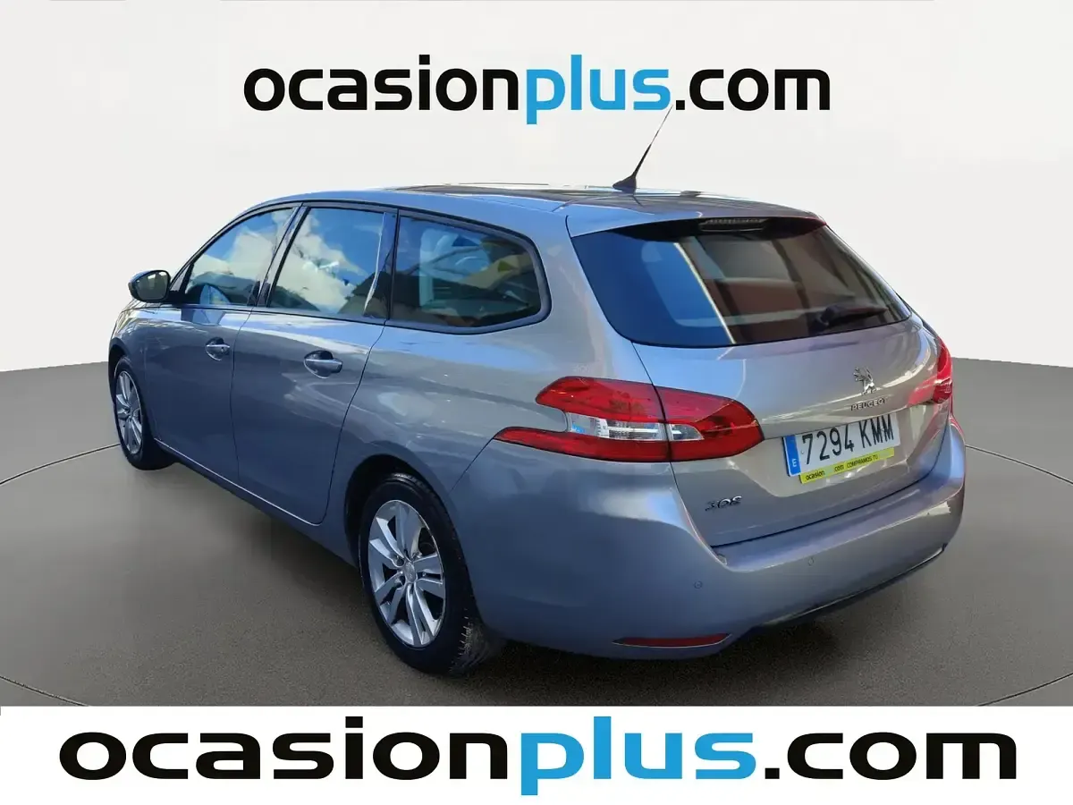 Usado Peugeot 308 Active 130 CV (95 kW) 2018 Gris Familiar