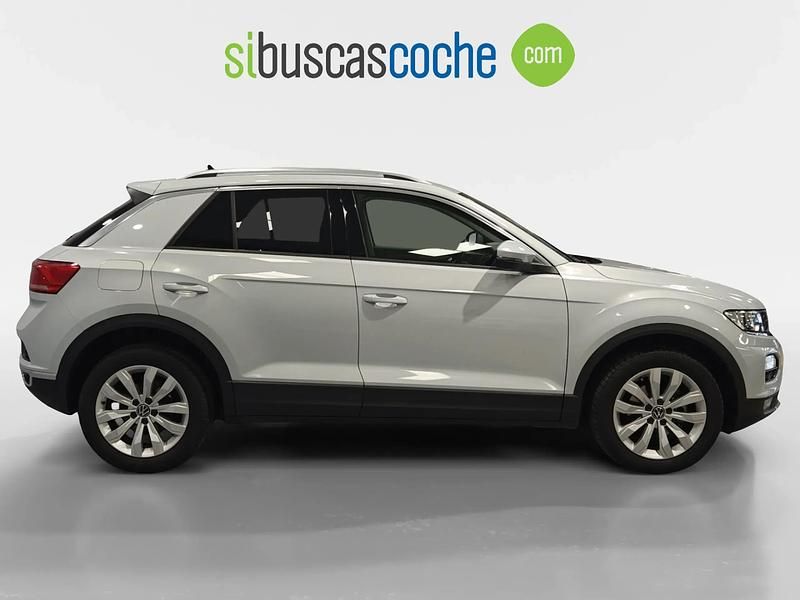 Usado VW T-Roc Advance 150 CV (110 kW) 2021 Gris/plata SUV