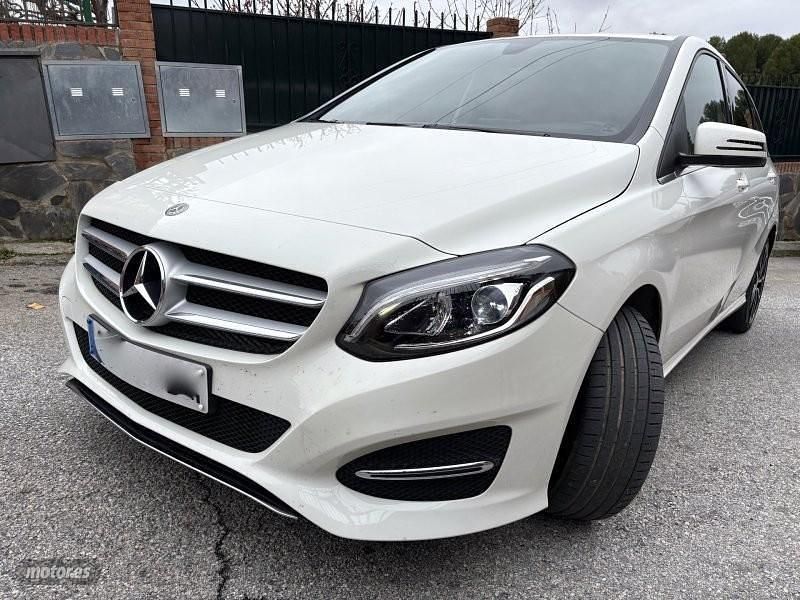 Usado Mercedes B200 Sport Edition 136 CV (100 kW) 2018 Blanco Monovolumen