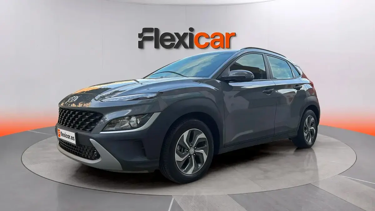 Usado Hyundai Kona 136 CV (100 kW) 2021 Gris SUV