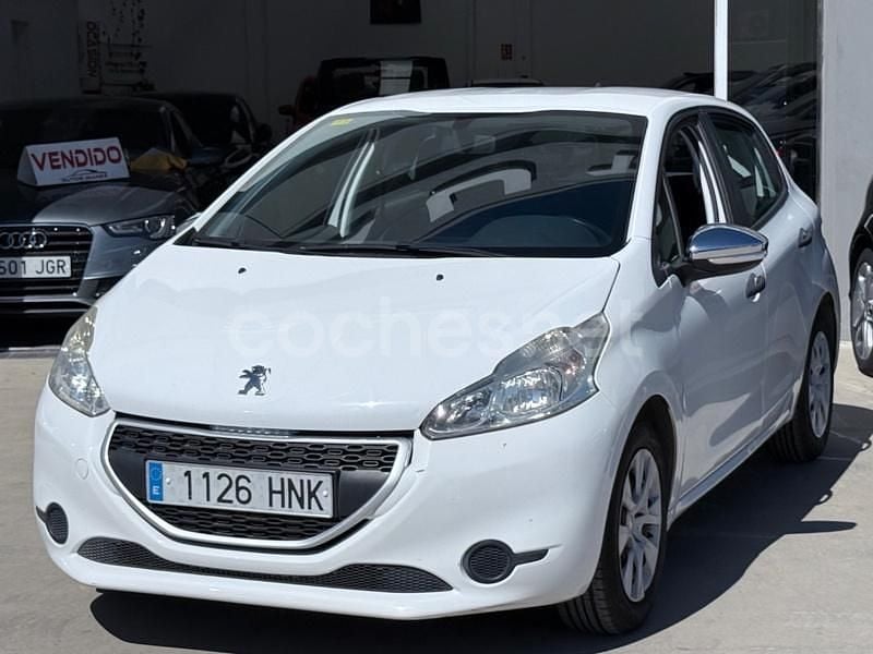 Usado Peugeot 208 Business-Line 68 CV (50 kW) 2013 Blanco Utilitario