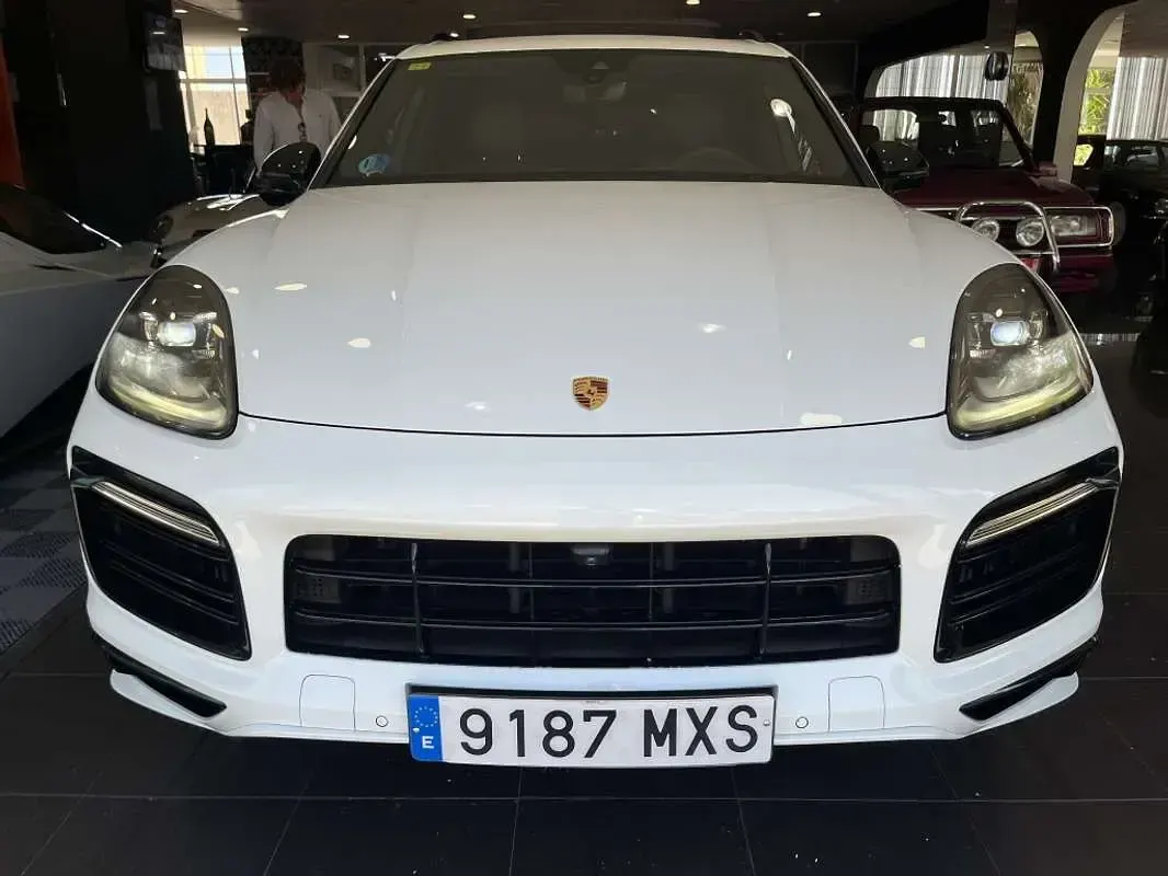 Usado Porsche Cayenne 462 CV (339 kW) 2020 Blanco SUV