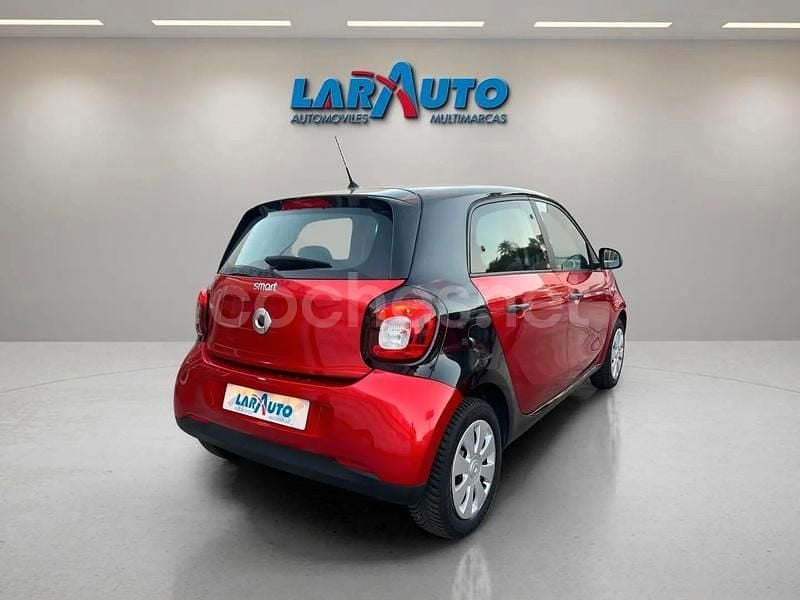 Usado Smart ForFour Passion 71 CV (52 kW) 2016 Rojo Utilitario