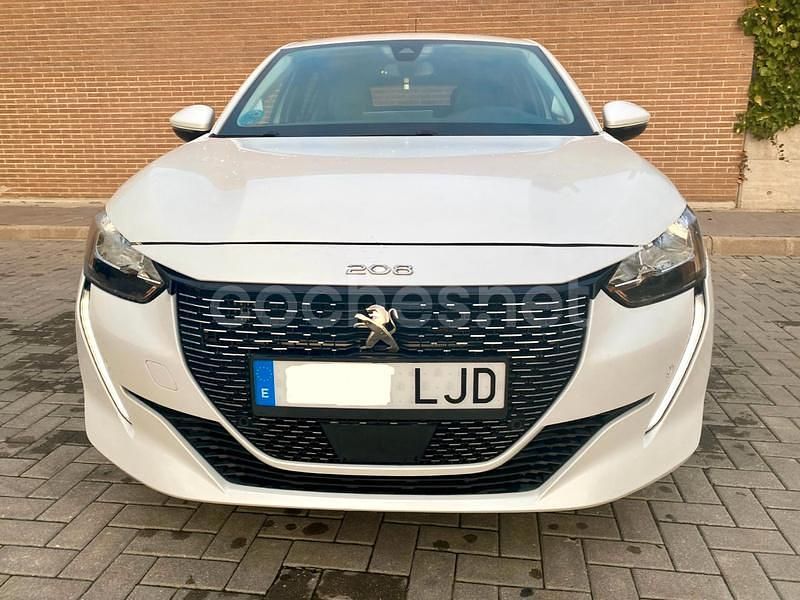 Usado Peugeot 208 Allure 100 CV (73 kW) 2020 Blanco Utilitario