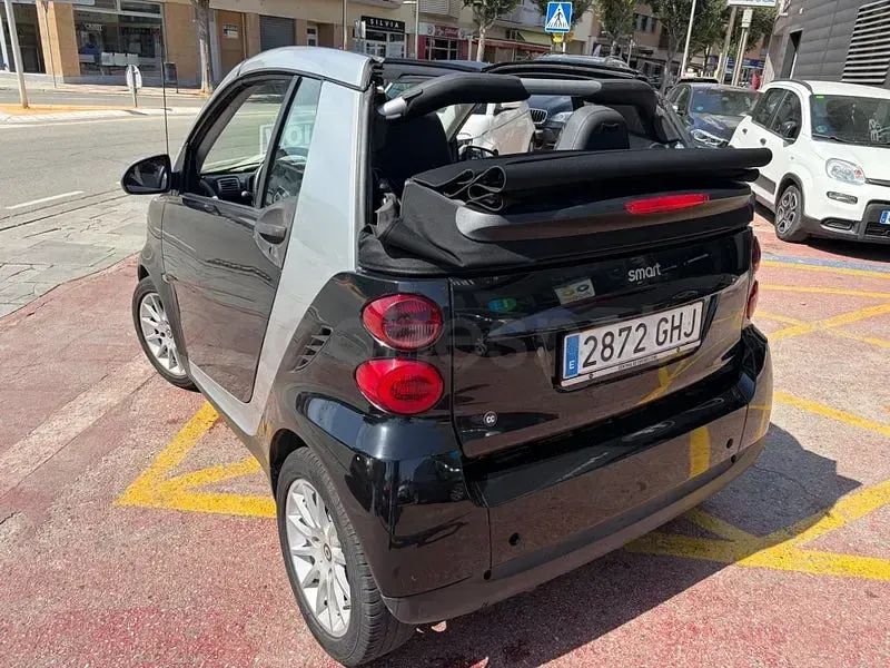 Usado Smart ForTwo Cabrio Passion 71 CV (52 kW) 2008 Negro Descapotable
