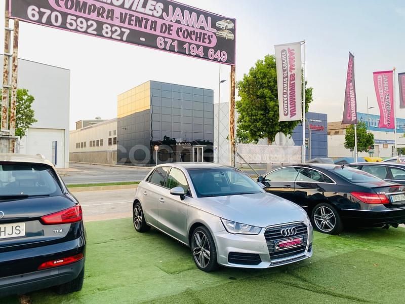 Usado Audi A1 Sportback Design 90 CV (66 kW) 2015 Gris / plata Utilitario