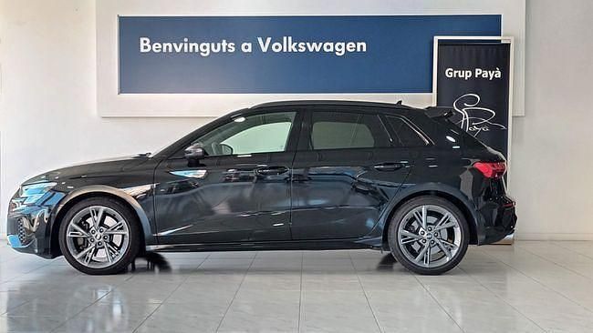 Usado Audi A3 310 CV (228 kW) 2023 Negro Berlina