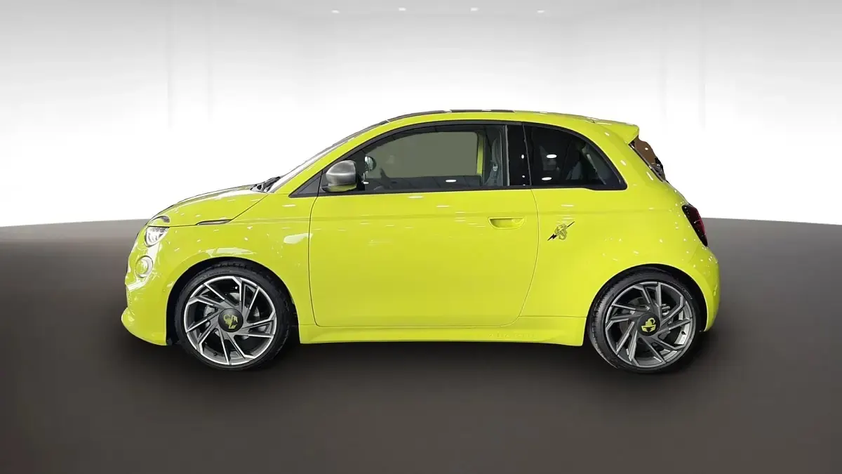 Nuevo Abarth 500e Turismo 113 kW (154 CV) 2025 Verde acido Utilitario