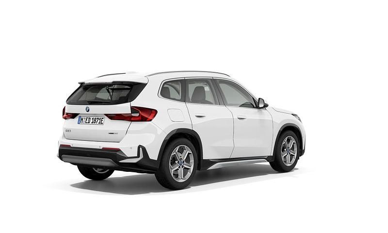 Ny BMW iX1 Comfort Edition 230 kW (313 HK) 2025 Vit SUV