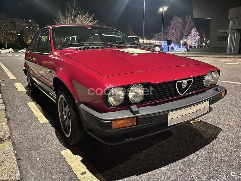 Usado Alfa Romeo GTV 200 CV (147 kW) 1995 Rojo Coupe