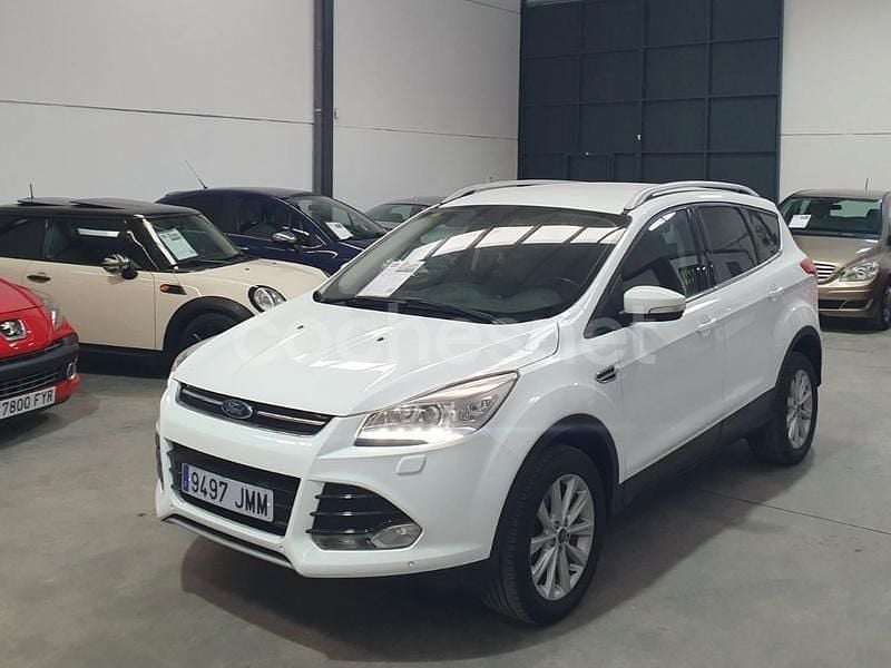 Blanco Usado 2016 Ford Kuga Titanium SUV | 12.999 € (Precio justo) - Imagen 1/4