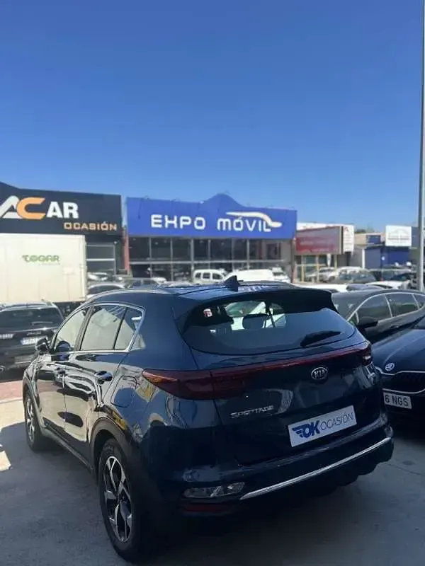 Usado Kia Sportage Plus 116 CV (85 kW) 2019 Azul SUV
