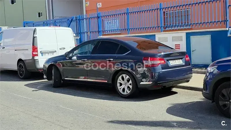 Usado Citroën C5 140 CV (102 kW) 2010 Azul Berlina