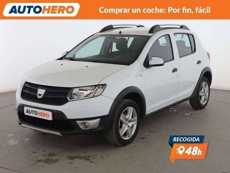 Blanco Usado 2015 Dacia Sandero Stepway Berlina | 8099 € (Precio justo) - Imagen 1/3