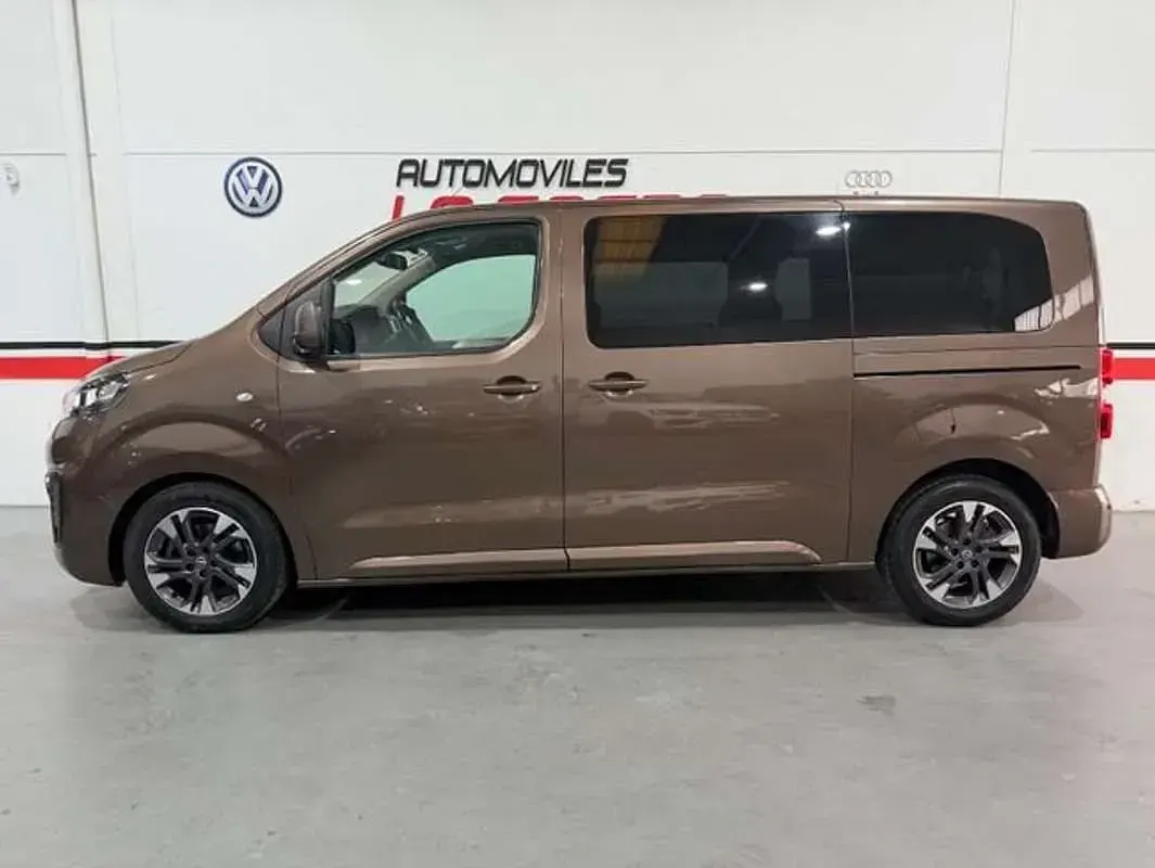Usado Opel Zafira Life Edition 120 CV (88 kW) 2021 Marrón Monovolumen