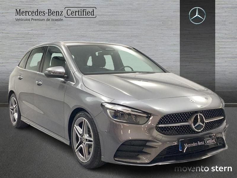 Nuevo Mercedes B200 AMG line 150 CV (110 kW) 2025 Gris Monovolumen