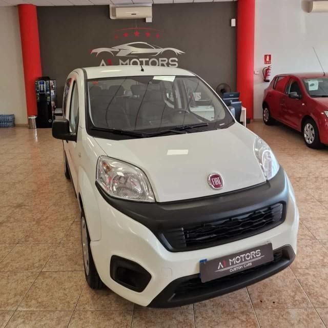 Blanco Usado 2017 Fiat Qubo Easy Monovolumen | 10.990 € (Un poco caro) - Imagen 1/4